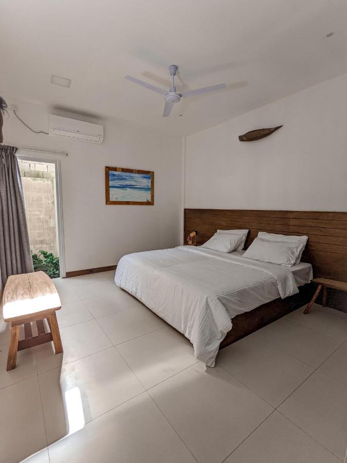 Hotel Dhoadhi Retreat à Thulusdhoo Extérieur photo